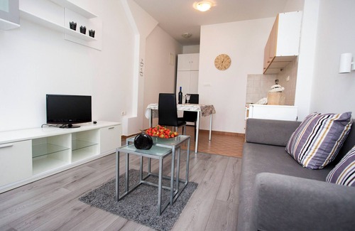 Mejasi Apartment | Apartments Silver Tree (113961-A3) - Split