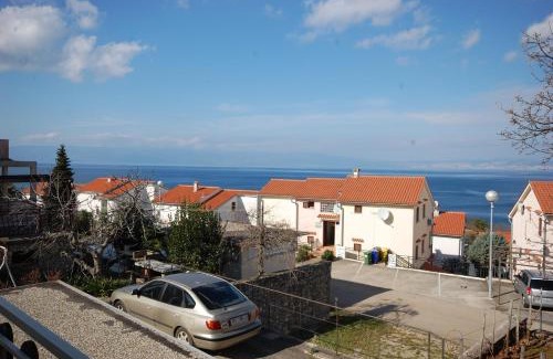 Njivice Apartment | Apartments Toni by El-Pi Tours