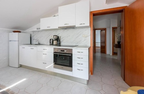 Rab Apartment | Apartments Vila Antula (66781-A4) - Banjol - island Rab