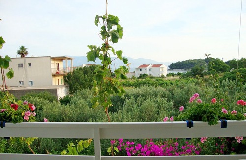 Sucuraj Apartment | Apartments Vice, (11656), Sućuraj, Croatia