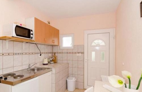 Trpanj Apartment | Apartments Villa Nikol - Two Bedroom Apartment with Balcony and Sea View APT 7
