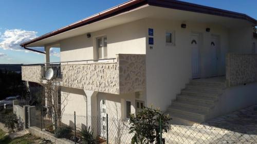 Gornji Karin Apartment | Apartments with a parking space Gornji Karin, Novigrad - 16610