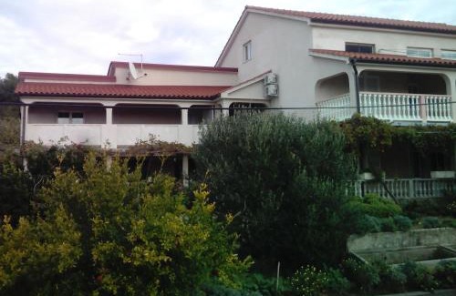 Lopar Apartment | Apartments with parking space Lopar, Rab - 23736