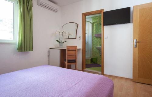 Tucepi Apartment | Apartments with parking space Tucepi, Makarska - 14457