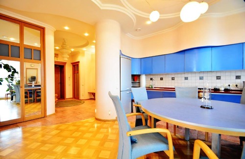 Minsk City Centre Apartment | Aparton. Nezavisimosti Prospekt 39