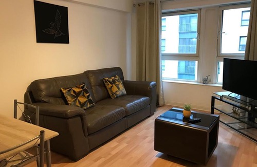 Tradeston Apartment | Apex Wallace St Apartment