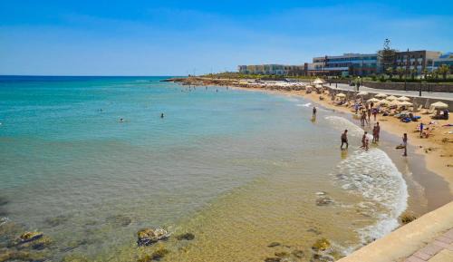 Kato Gouves Villa | Aphrodite beachfront villa