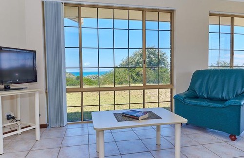 Preston Beach House | Api Preston Beach Front Apartments