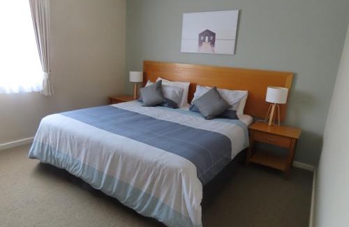 Halls Head Apartment | Apollo Quays Apartment