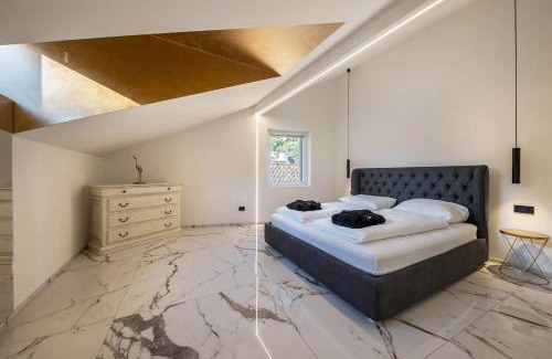 Centro - Piani - Rencio Apartment | App 301 Palazzo Cavour