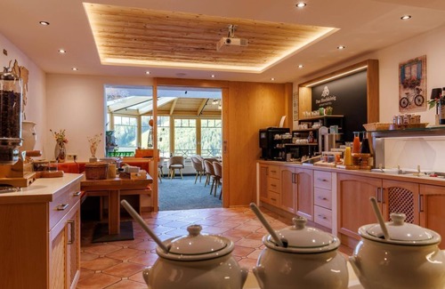 Schildlehen Apartment | App. 8 - Wohn-/schlafraum, Dusche, WC - Hotel Appartement Hochkönig
