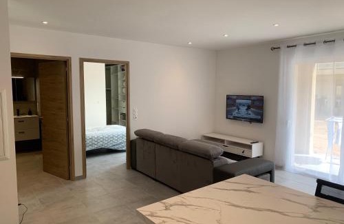 Lucciana Apartment | APP Neuf à 3 min de la mer - Terrasse & Parking