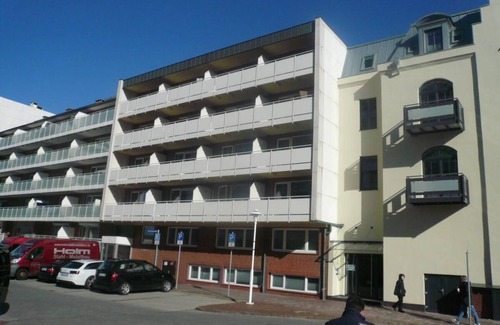 Westerland Apartment | App. Nora 09 WB #420 Location: The apartment is located on the 1st floor of an apartment building in the spa center. A few steps and you are in the pedestrian zone Friedrichstraße, a few meters further is the beach. The leisure and wellness