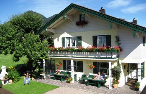 Ruhpolding Apartment | App. Reifelberg , Küche, Kachelofen, 1 Wohn-/schlafzimmer, Wlan, max 2 Personen
