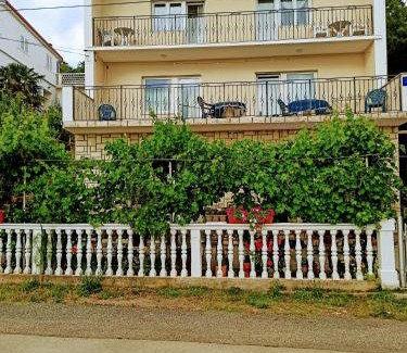Klanfari Apartment | App Tony