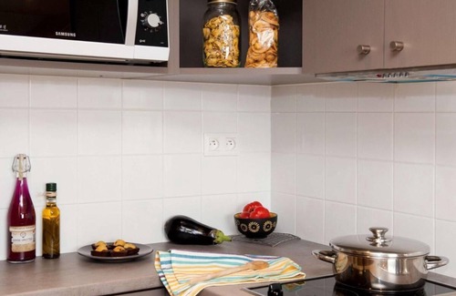 Issy-les-Moulineaux Apartment | Appart 2 P 4 pers Parking Paris Parc Expo Porte de Versailles