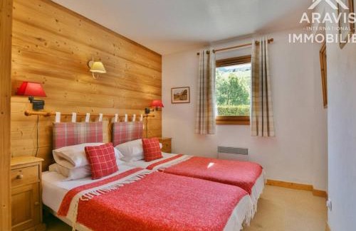 Le Grand-Bornand Apartment | Appart 4 étoiles au Chinaillon : 4 chambres pour 9 pers, grande terrasse sud, proche pistes et village - FR-1-391-93