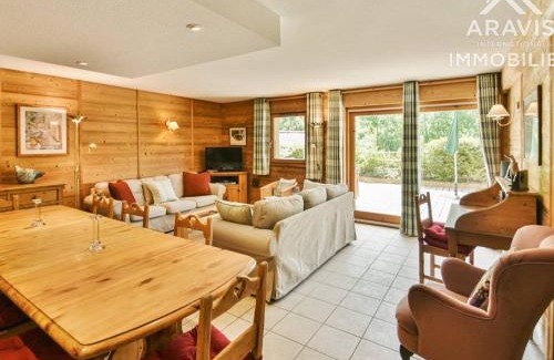 Le Grand-Bornand Apartment | Appart 4 étoiles au Chinaillon : 4 chambres pour 9 pers, grande terrasse sud, proche pistes et village - FR-1-391-93