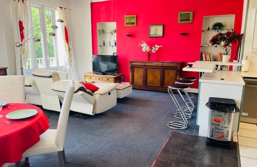 Boulogne-sur-Mer Apartment | Appart 4 pers, face Jardins Nausicàa & à 50m plage