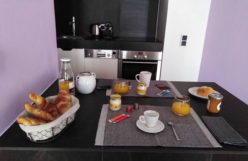Mazarin Quarter Apartment | Appart Aix Mazarin 3 stars-T2 with air conditioning in the historic city centre