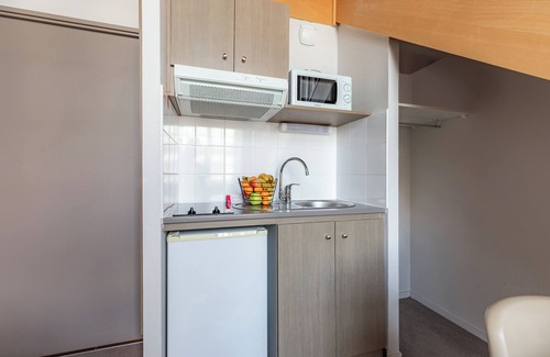 Reims City Centre Apartment | Appart'City Confort Reims Centre