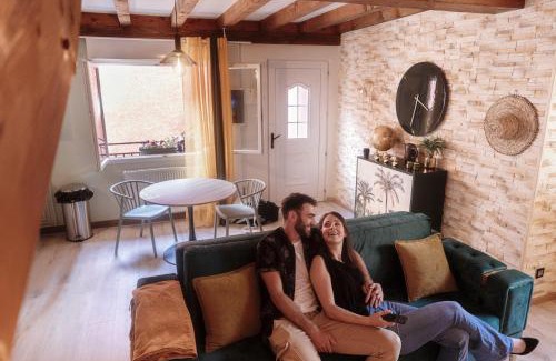 Macon Apartment | Appart hôtel le 8 La Suite & Spa - parking gratuit -