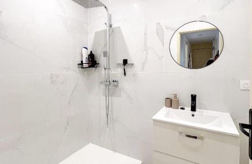 Belfort Apartment | Appart'Hôtel Le Jaurès - Jardin privé et Netflix