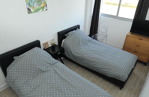Centre Ville Rive Gauche Apartment | ★ Appart'HomeCity | Rouen Vue Cathédrale ★ 1-6 sleeps ★ Parking ★ Fiber Wifi ★ Netflix