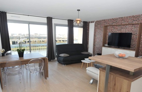 Centre Ville Rive Gauche Apartment | ★ Appart'HomeCity | Rouen Vue Cathédrale ★ 1-6 sleeps ★ Parking ★ Fiber Wifi ★ Netflix