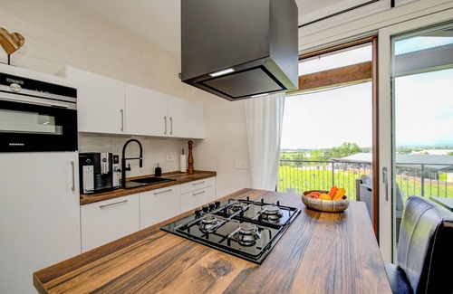 San Benedetto di Lugana Apartment | Appartamento La Luna - MGH