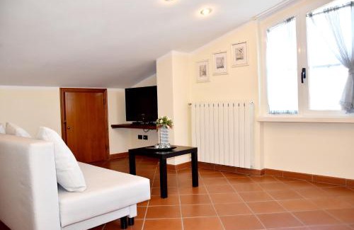 Torre del Lago Puccini Apartment | Appartamento La Rondine