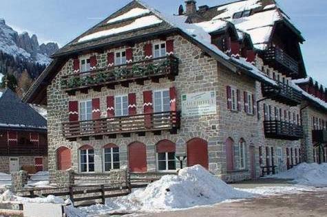 Vigo di Fassa Apartment | Appartamenti panoramici direttamente sulle piste da sci - Golf Hotel Carezza - Nova Levante