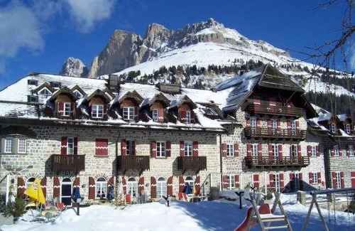 Vigo di Fassa Apartment | Appartamenti panoramici direttamente sulle piste da sci - Golf Hotel Carezza - Nova Levante