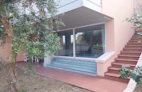 Grottammare Apartment | Appartamento 100mq in villa con giardino recintato