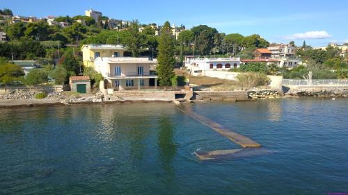 Casteldaccia Apartment | Appartamento 16 Pax in Villa Francesca by Ville in Palermo