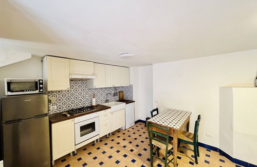 Santa Marinella Apartment | Appartamento 2 camere, scesa al mare privata