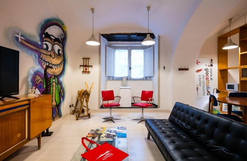 Quartieri Spagnoli Apartment | Appartamento a Palazzo Berio