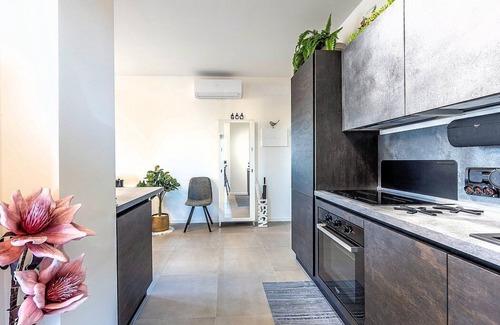 Historic Centre Apartment | Appartamento Antenore: A modern and graceful apartment situated in a central location, at a short distance from the main tourist attractions of the city, with Free WI-FI.
