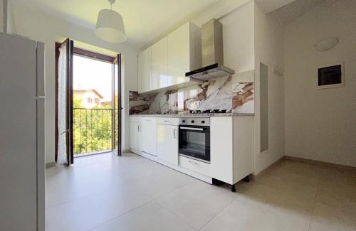 Cadorago Apartment | Appartamento con balcone affascinante a Cadorago