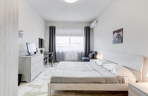 Cinecitta Apartment | Appartamento moderno sopra Metro A e Parco degli Acquedotti