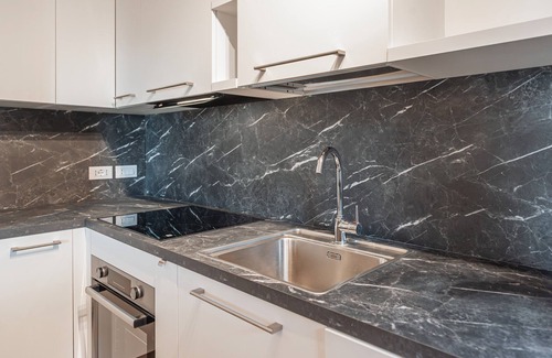 Corciano Apartment | Appartamento 'Vista Lago' with Lake View, Private Garden and Wi-Fi