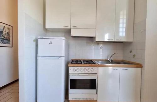 Gabicce Mare Apartment | APPARTAMENTO VISTA MARE -E- con 2 camere da letto -Residence azzurro