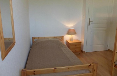 Saint-Gilles-Croix-de-Vie Apartment | Appartement Saint-Gilles-Croix-de-Vie, 3 pièces, 5 personnes - FR-1-224-623
