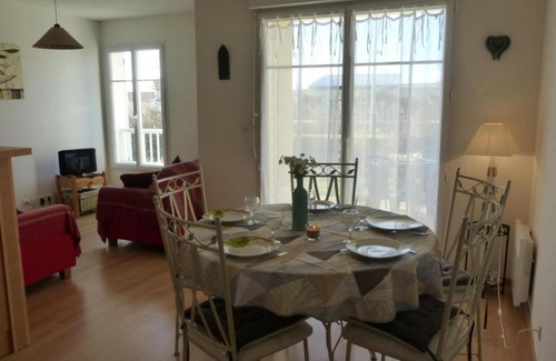 Saint-Gilles-Croix-de-Vie Apartment | Appartement Saint-Gilles-Croix-de-Vie, 3 pièces, 5 personnes - FR-1-224-623