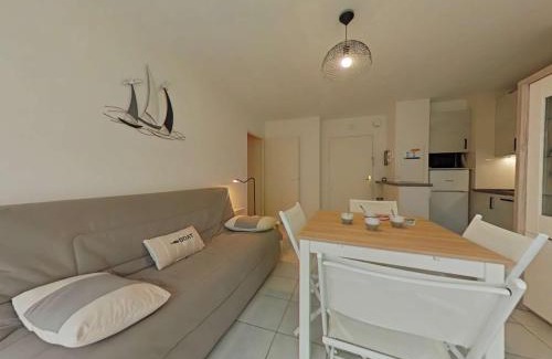 Saint-Gilles-Croix-de-Vie Apartment | Appartement 2 pièces avec parking privé, proche plage et commerces, Saint-Gilles-Croix-de-Vie - FR-1-224-783
