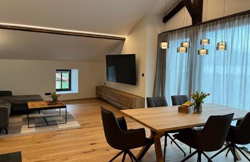 Hopfgarten Markt Apartment | Appartements Gasthof Traube Top 5
