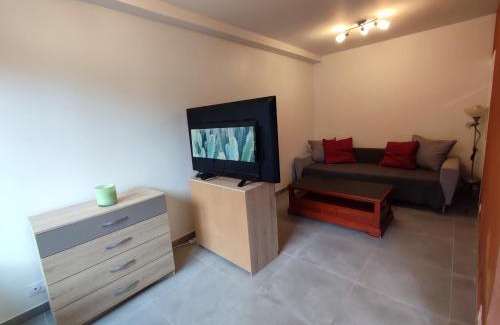 Saint-Nazaire-en-Royans Apartment | Appartement au bord de la bourne