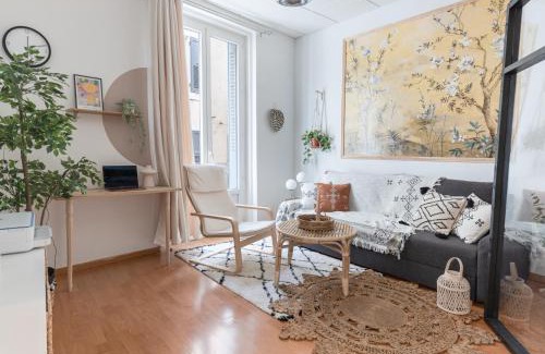 Valence Apartment | Appartement 1er étage piéton Place de la Pierre
