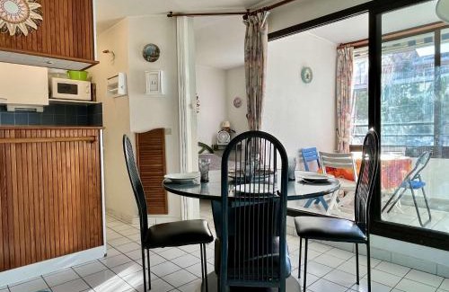 Plage d'Argeles Apartment | Appartement 2 pièces cabine 4 couchages ARGELES SUR MER AR370-072