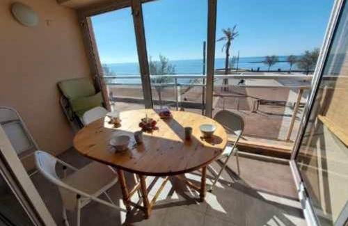 Le Grau-dʼAgde Apartment | Appartement 2 pièces cabine, 4 couchages, vue mer, à 20 m de la plage - Grau d'Agde - FR-1-423-194